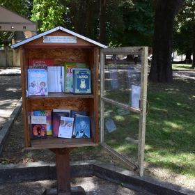 inaugurazione-free-little-library-taurianova-post-restauro-08